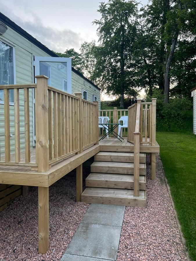 Decker's * Leven (Fife)